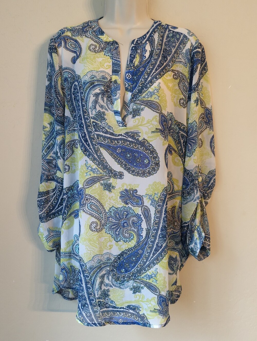 Chicos Women Blue Green Paisley Tunic Blouse Sz 2/L Roll Tab Boho Artsy Airy